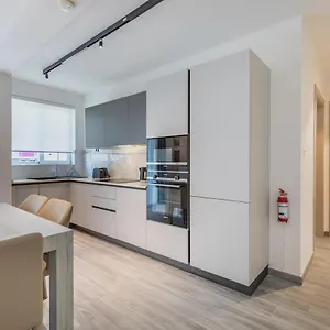Luxury In Just Minutes Away From The Seafront And Restaurants , Gzira Malta